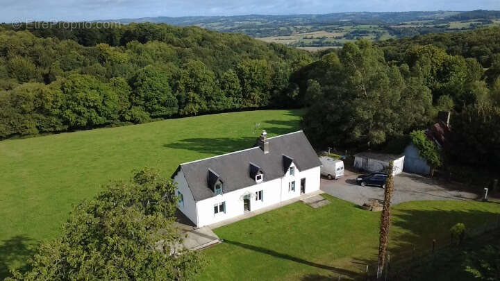 Maison à JUVIGNY-LE-TERTRE