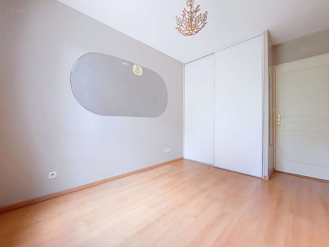 Appartement à SOLAIZE