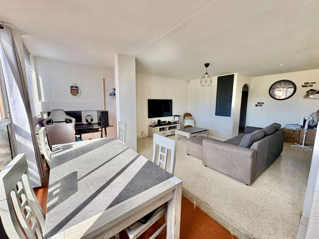 Appartement à LA VALETTE-DU-VAR