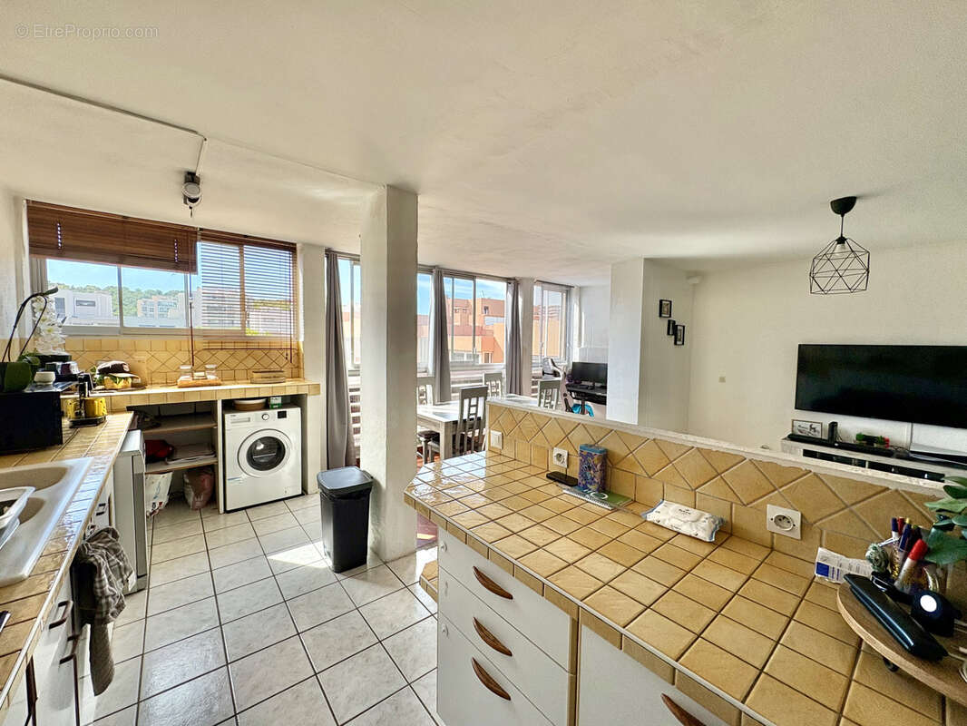 Appartement à LA VALETTE-DU-VAR