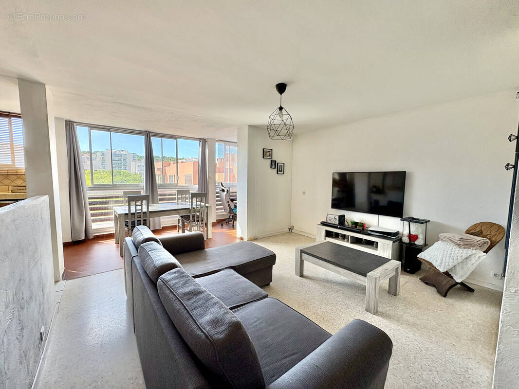 Appartement à LA VALETTE-DU-VAR