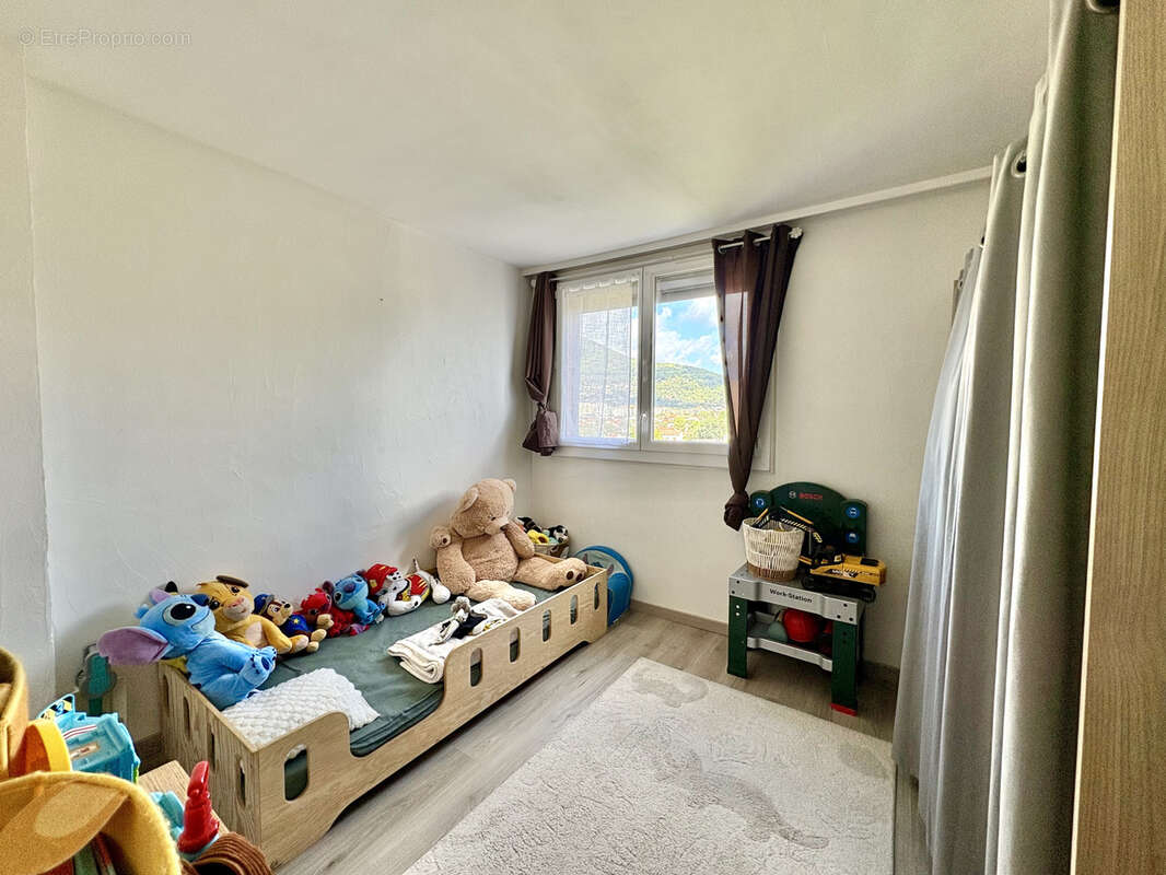 Appartement à LA VALETTE-DU-VAR