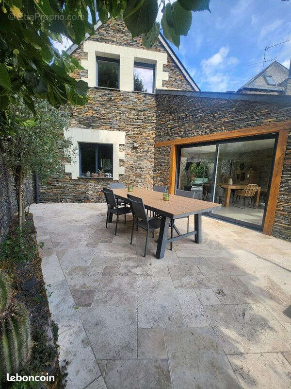 Maison à JUIGNE-SUR-LOIRE