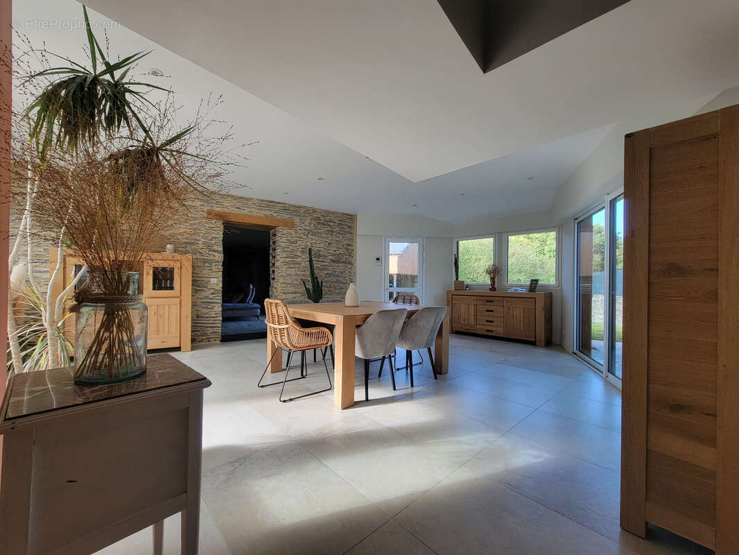 Maison à JUIGNE-SUR-LOIRE