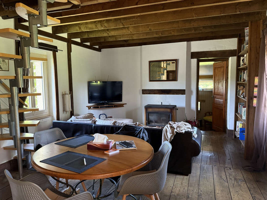 Maison à ARNAC-POMPADOUR