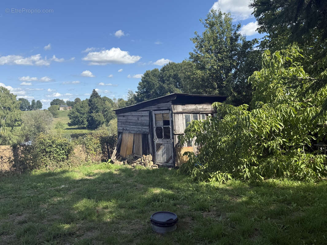 Maison à ARNAC-POMPADOUR