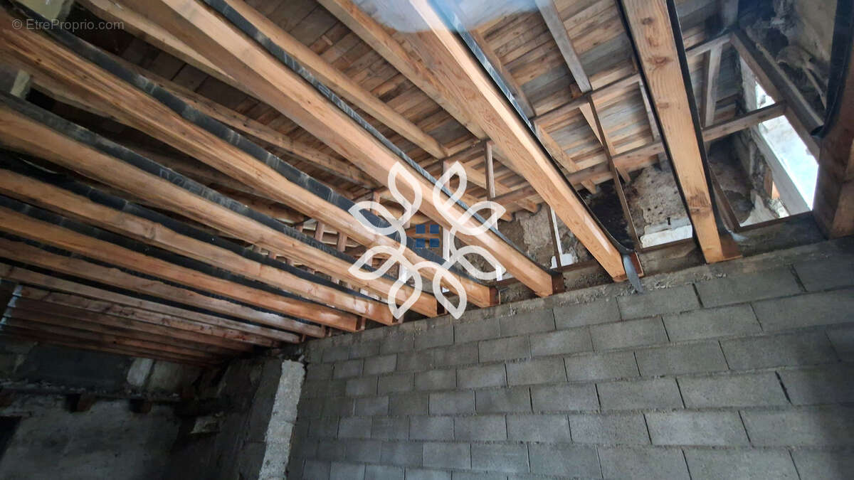 Maison à BRASSAC-LES-MINES