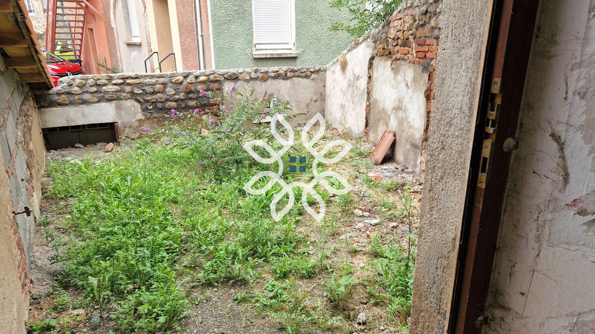 Maison à BRASSAC-LES-MINES