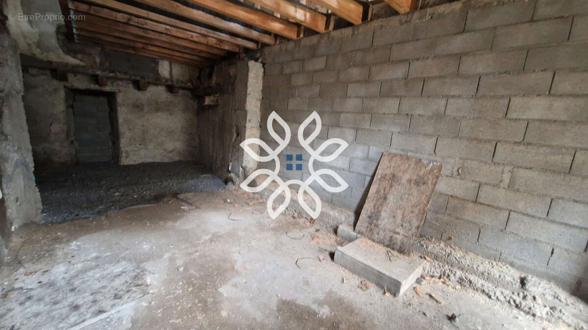 Maison à BRASSAC-LES-MINES