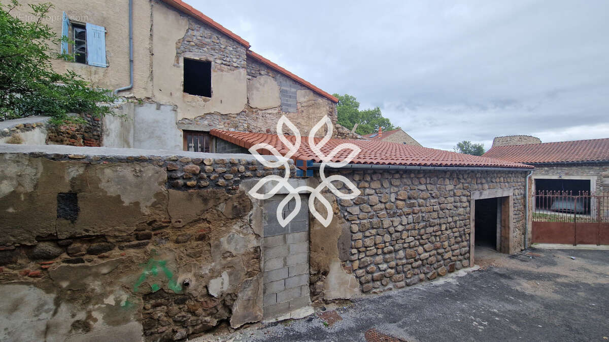 Maison à BRASSAC-LES-MINES