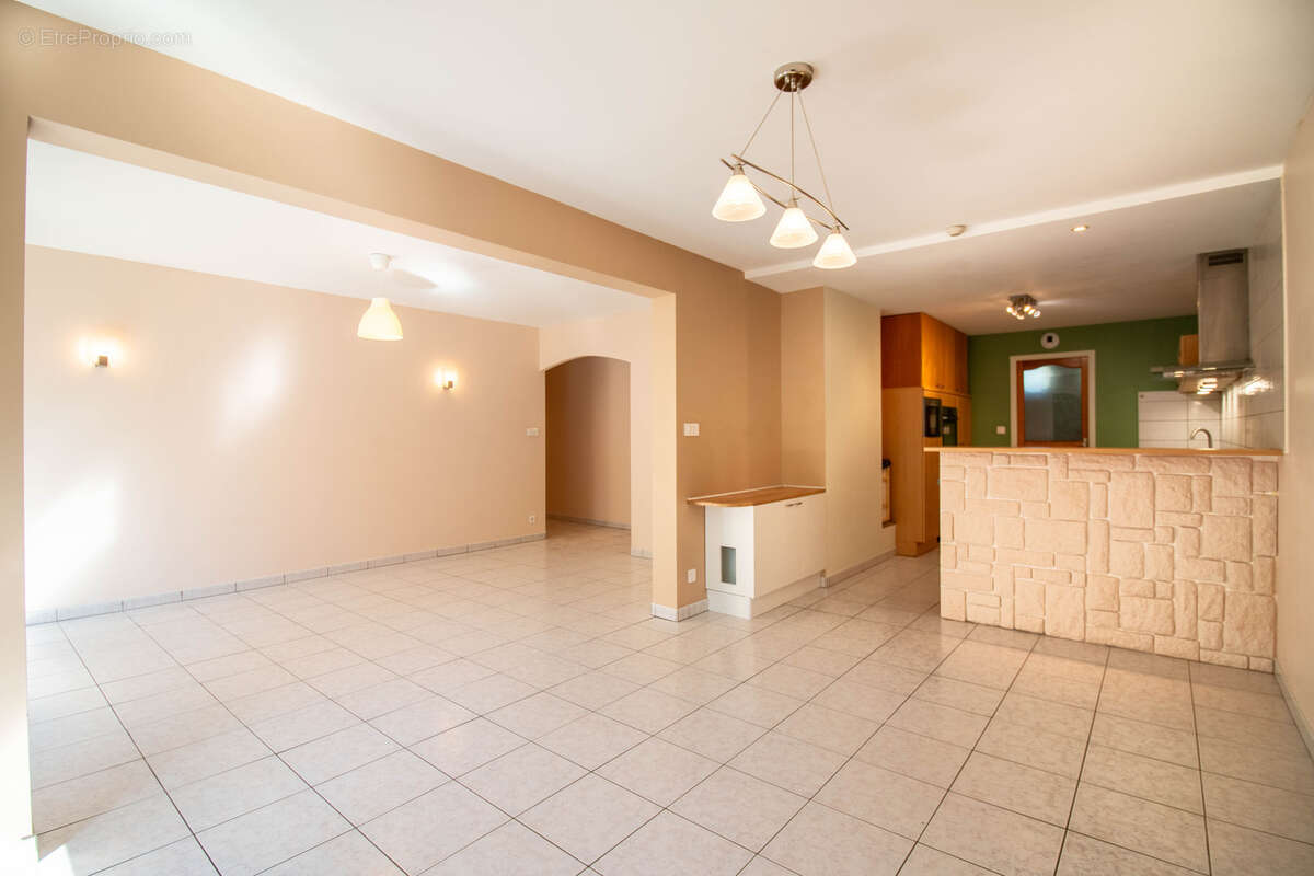 Appartement à SAINT-PAUL-EN-CHABLAIS