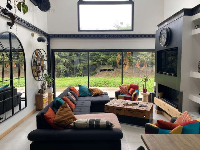 Maison à SAINT-MELOIR-DES-ONDES