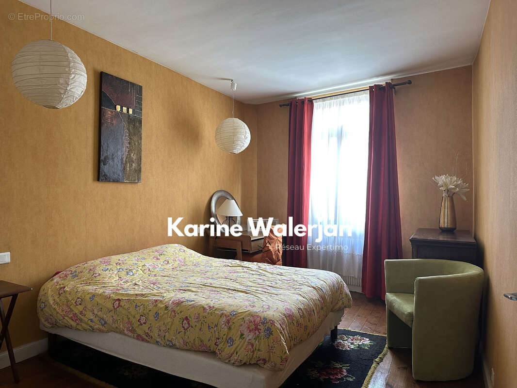 Maison à COURRIERES