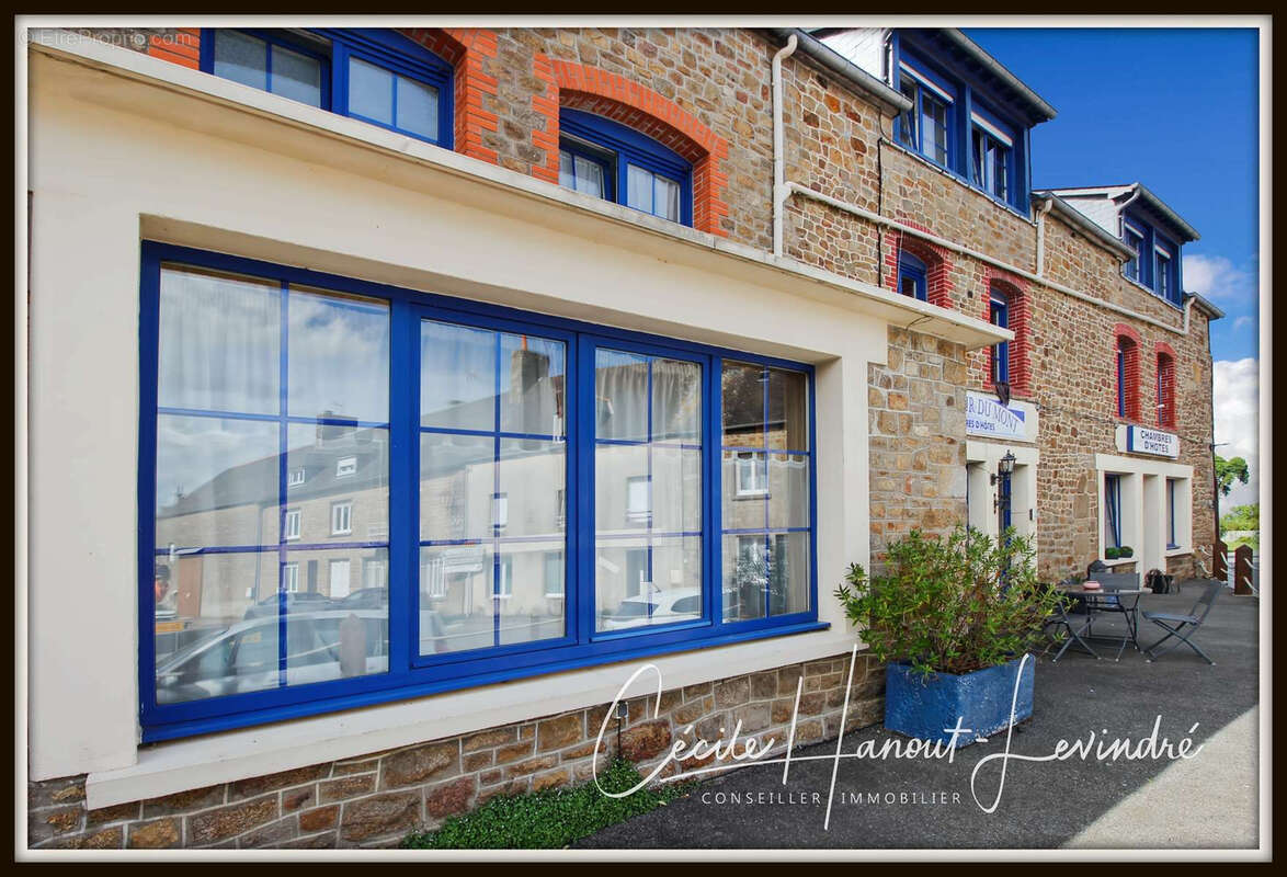 Maison à ROZ-SUR-COUESNON