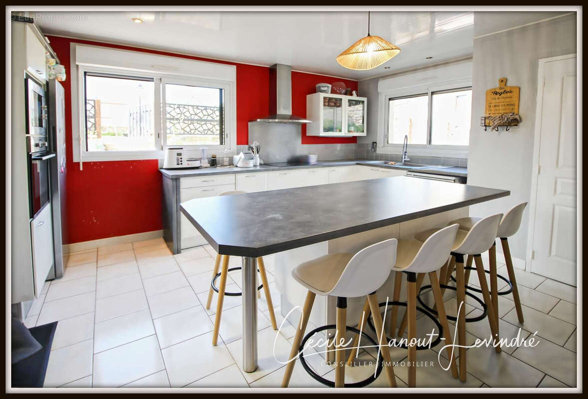 Maison à ROZ-SUR-COUESNON