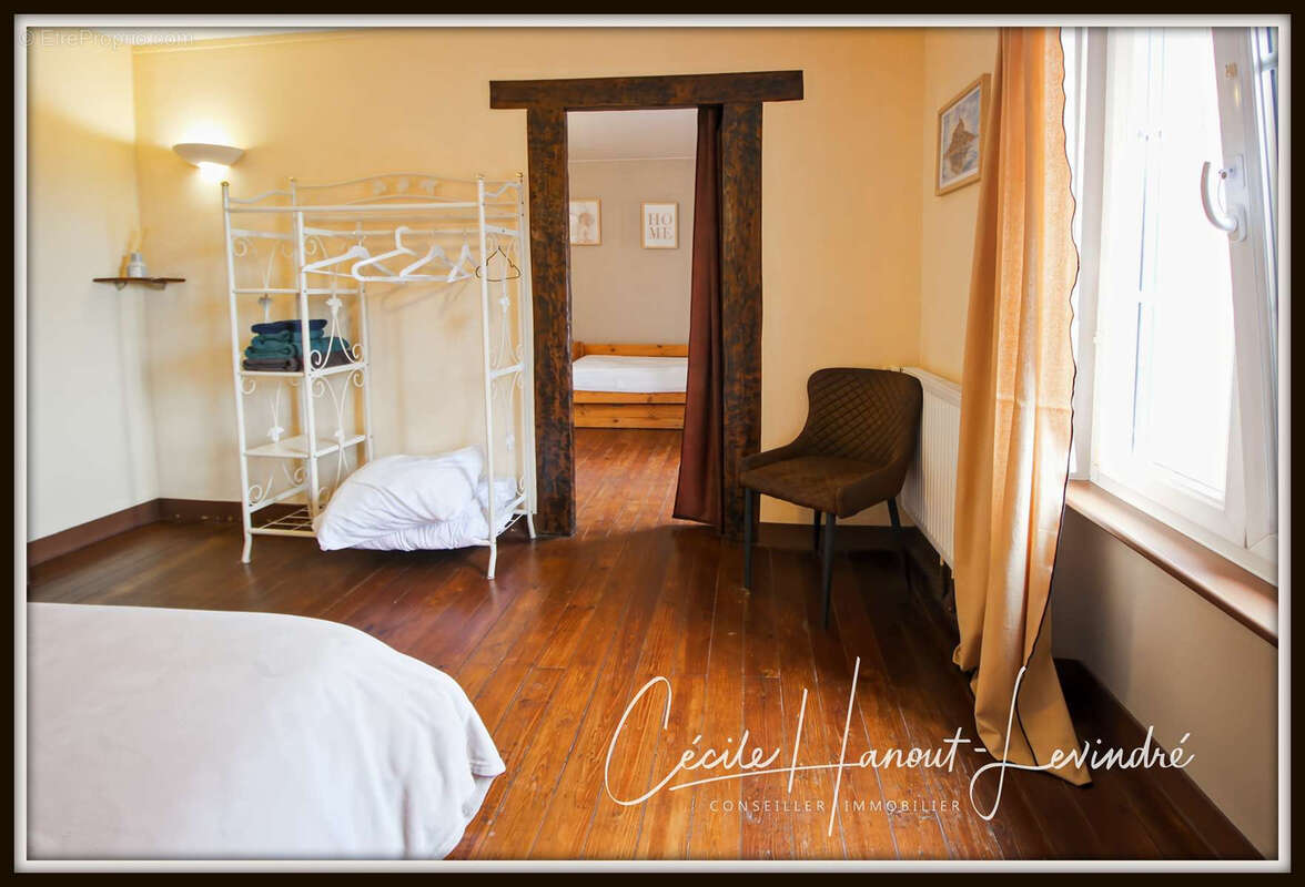 Maison à ROZ-SUR-COUESNON