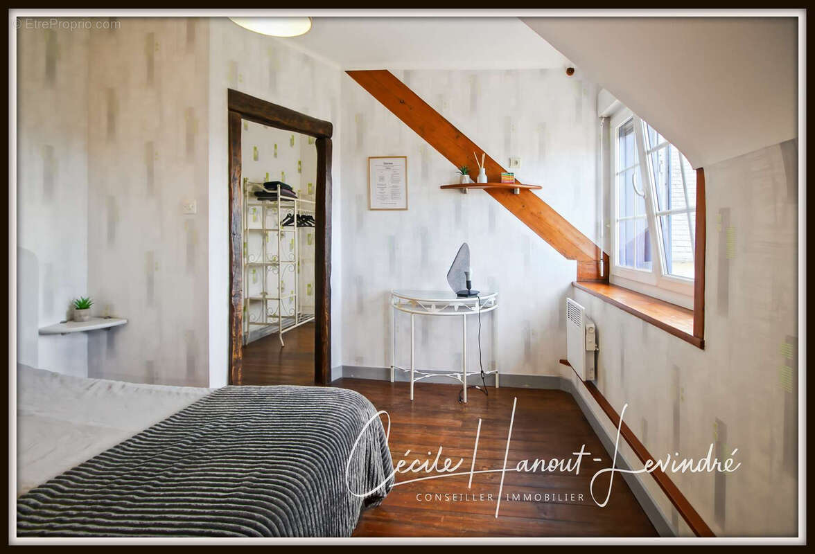 Maison à ROZ-SUR-COUESNON