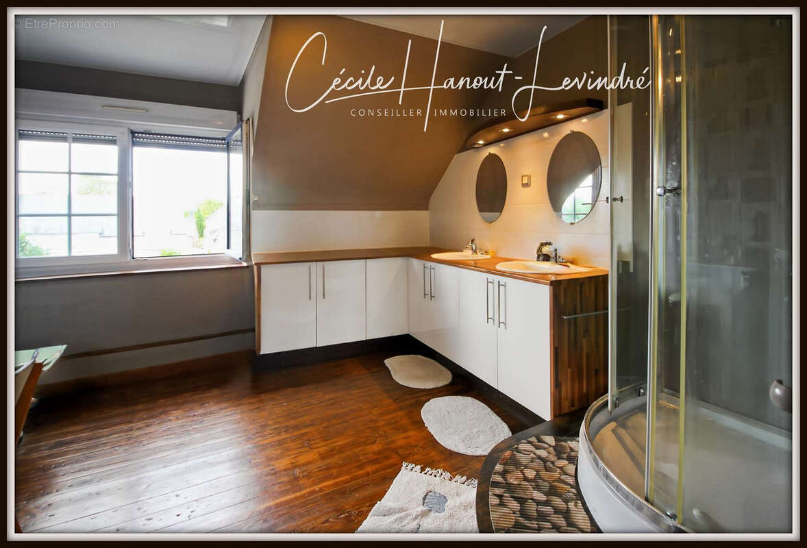 Maison à ROZ-SUR-COUESNON