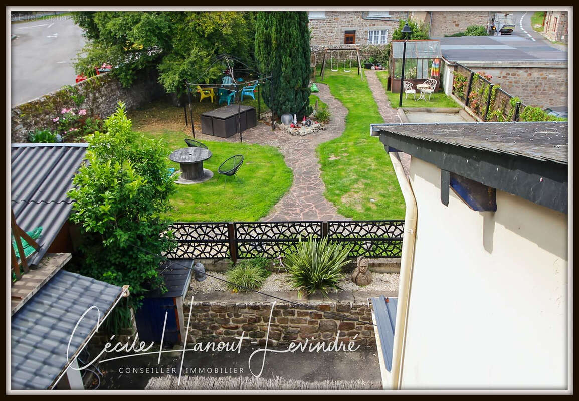 Maison à ROZ-SUR-COUESNON