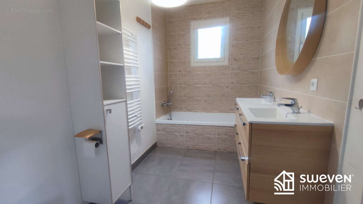 Maison à LAVERNOSE-LACASSE