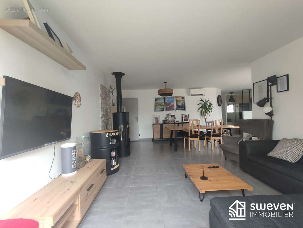 Maison à LAVERNOSE-LACASSE