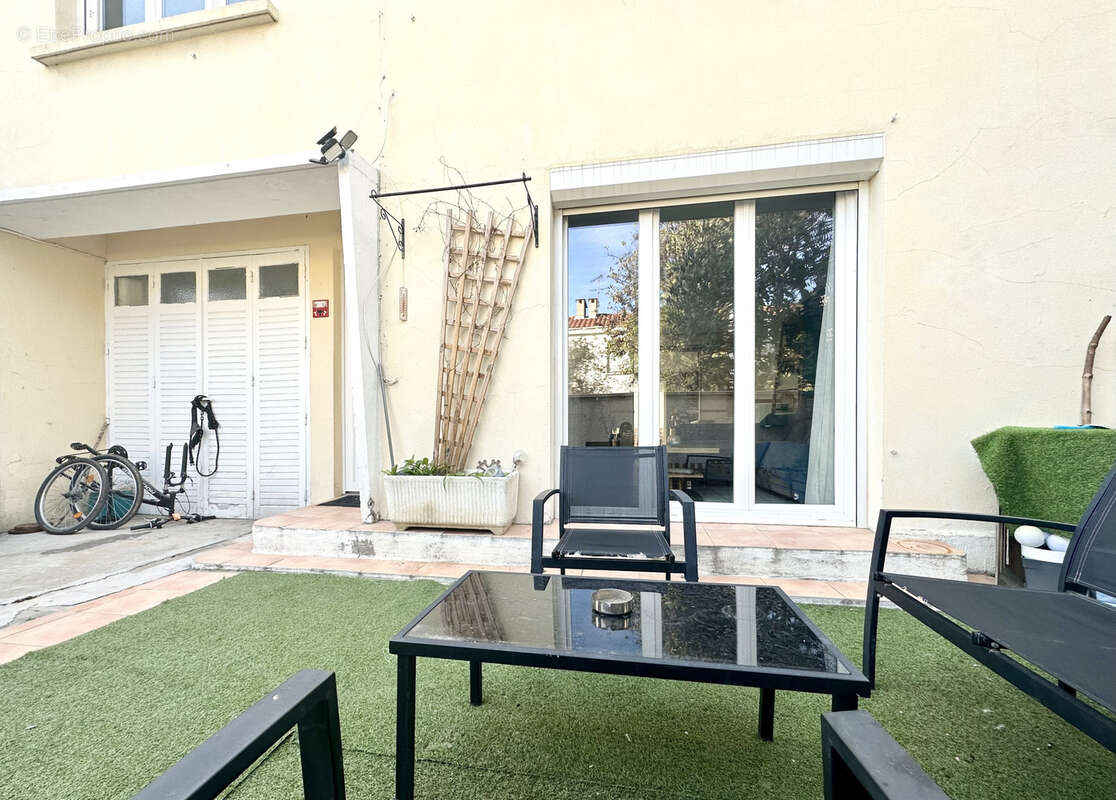 Maison à SAINT-GILLES