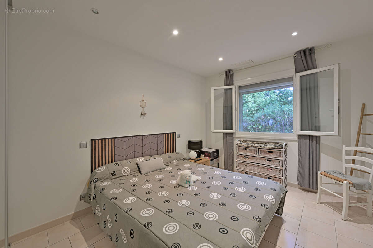 Maison à SATURARGUES