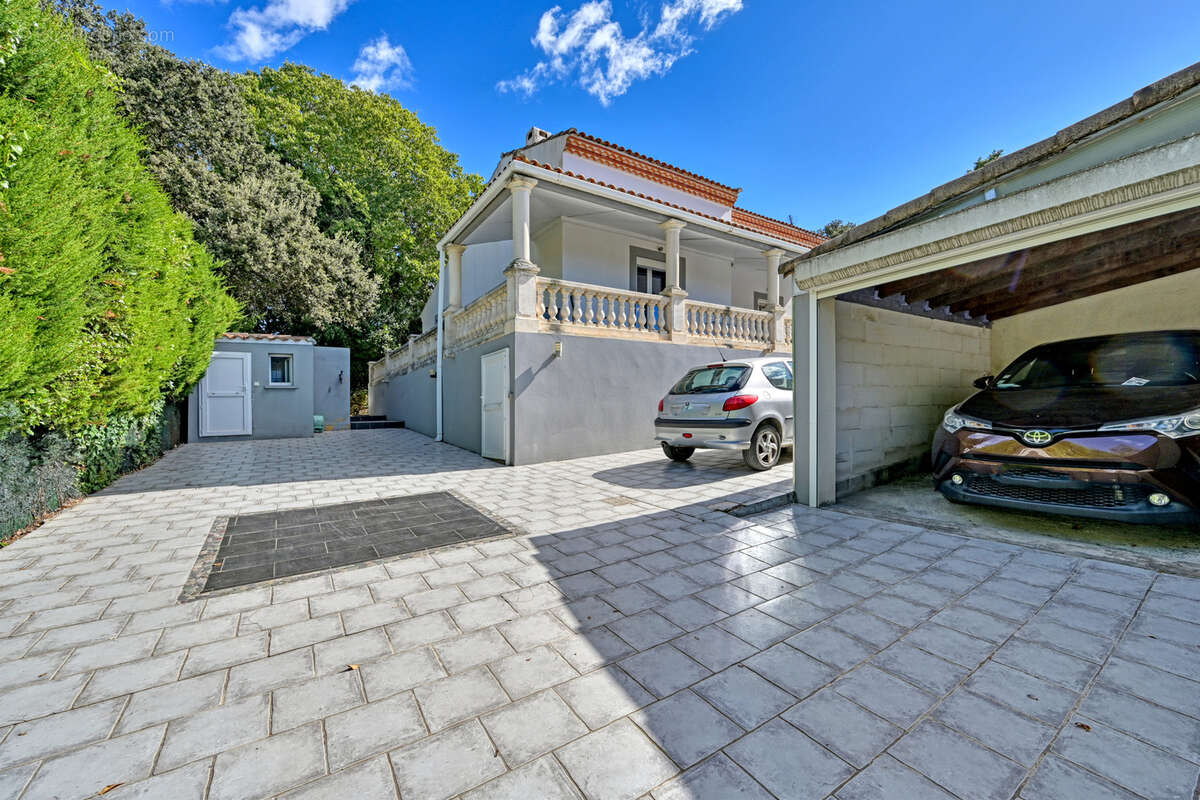 Maison à SATURARGUES