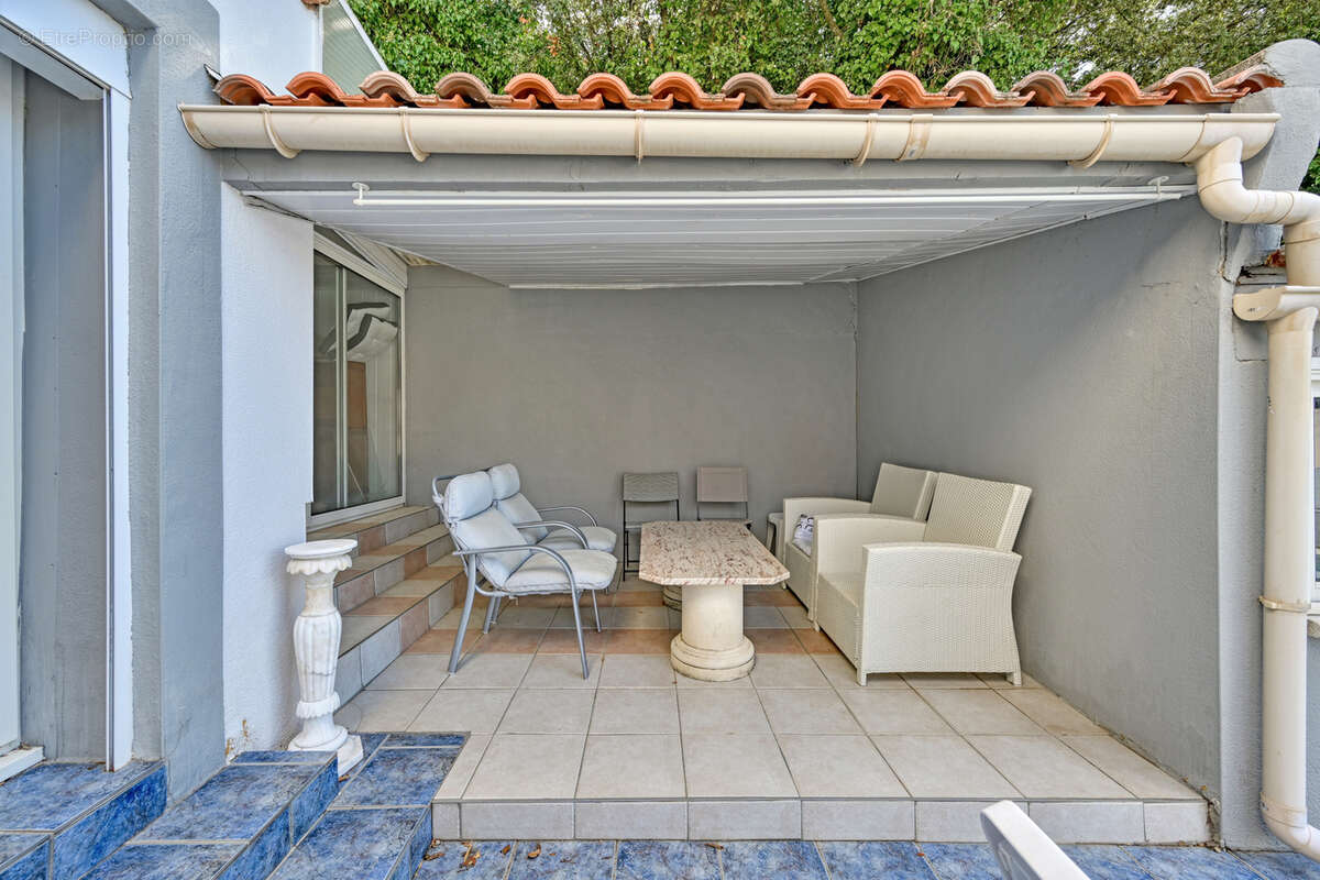 Maison à SATURARGUES