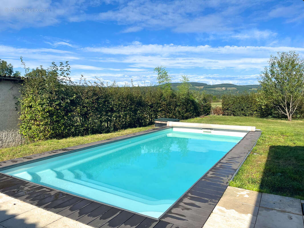 Maison à SAINT-MAURICE-DE-SATONNAY