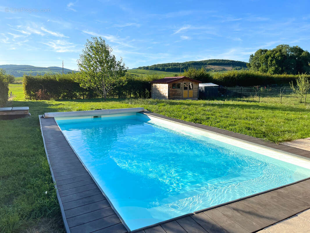 Maison à SAINT-MAURICE-DE-SATONNAY