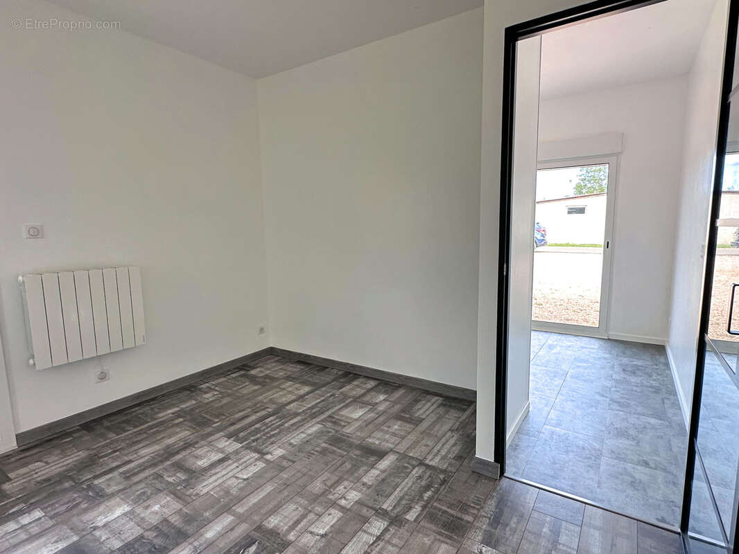 Maison à SAINT-MAURICE-DE-SATONNAY