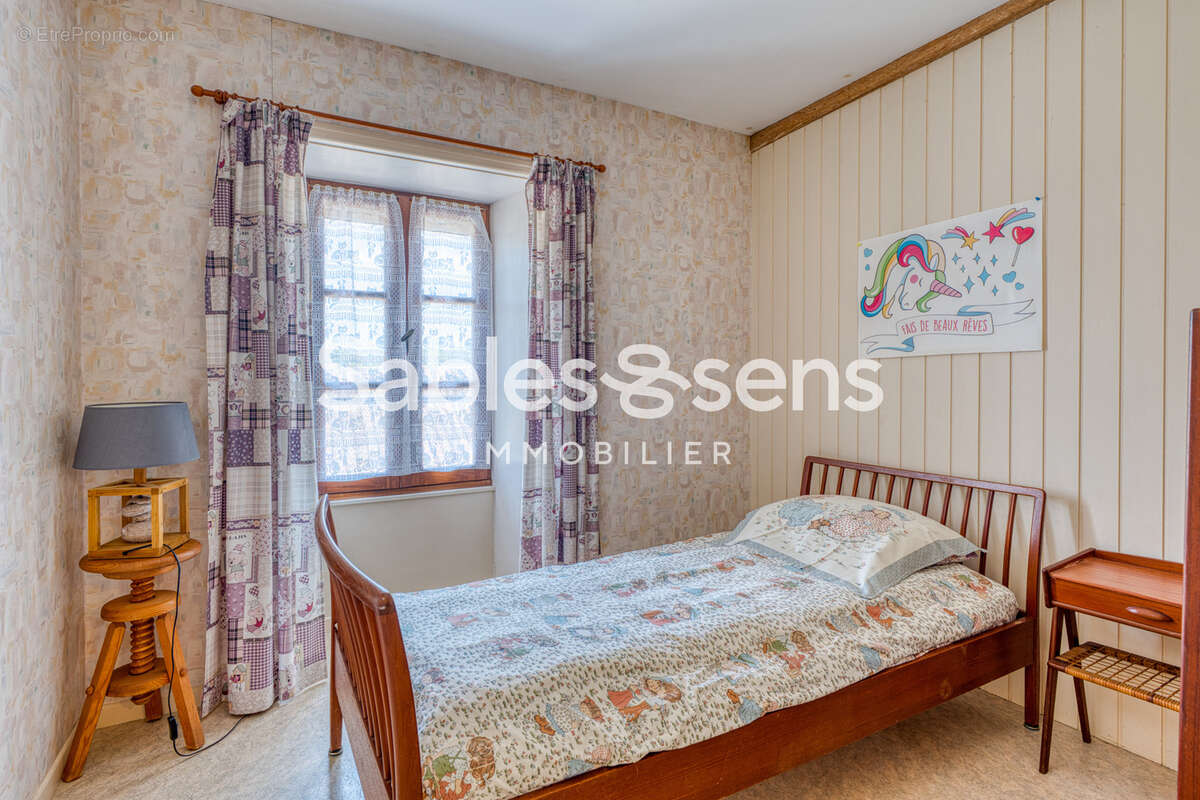 Maison à SAINT-HILAIRE-LA-FORET