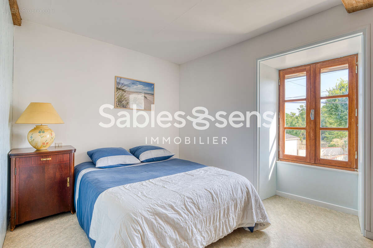 Maison à SAINT-HILAIRE-LA-FORET