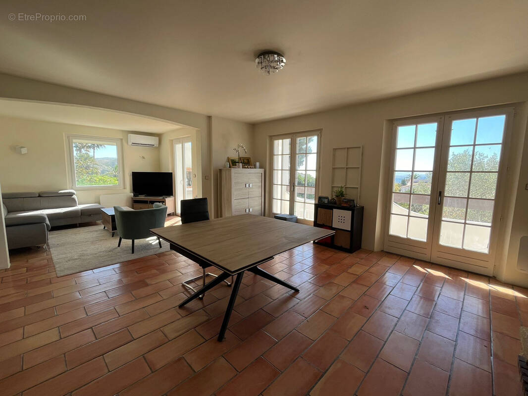 Maison à CARRY-LE-ROUET