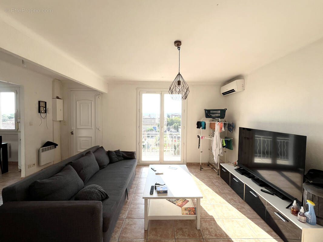 Appartement à CHATEAUNEUF-LES-MARTIGUES