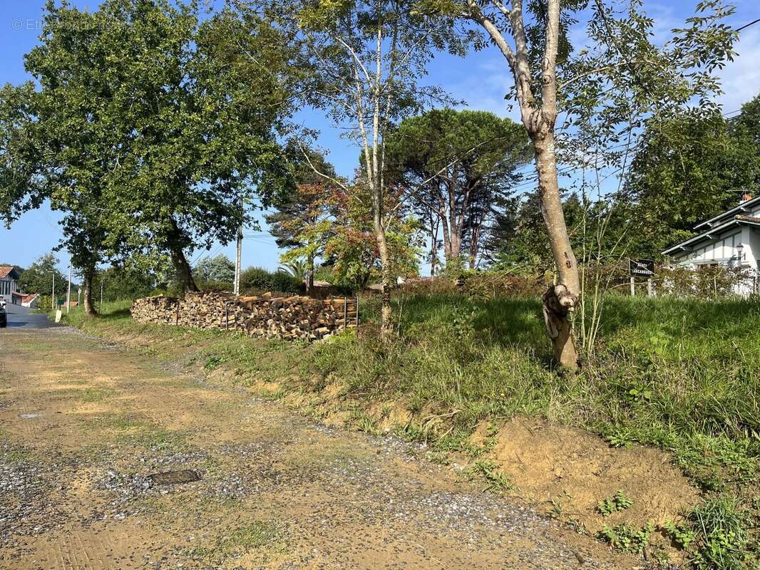 Terrain à ARCANGUES