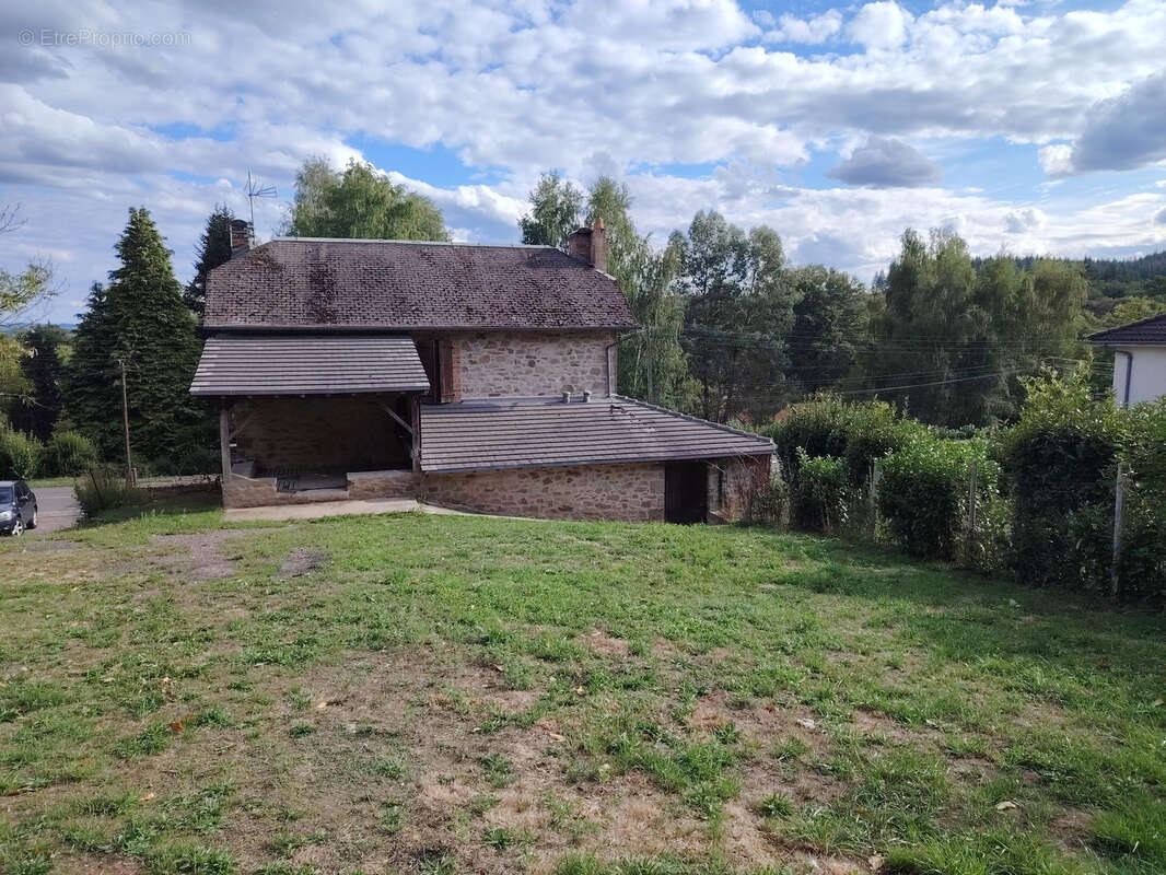 Maison à SAINT-HILAIRE-LES-PLACES