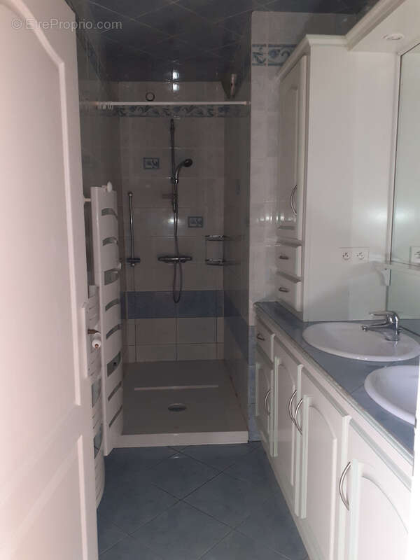 Maison à SAINT-HILAIRE-LES-PLACES