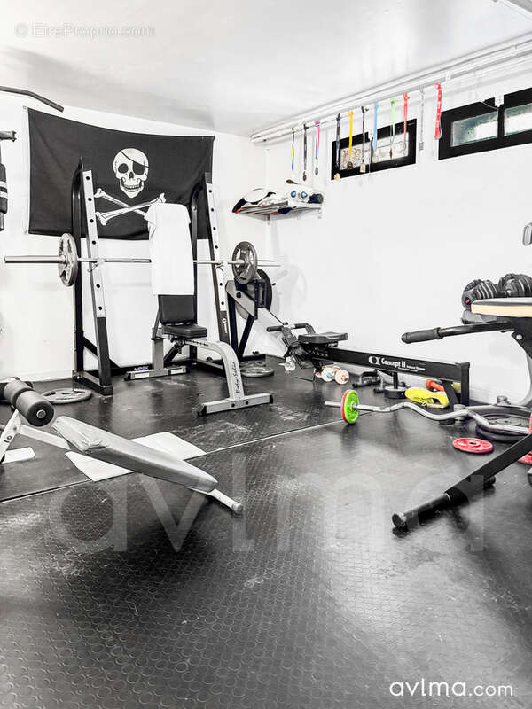 Maison à SAINT-NOM-LA-BRETECHE