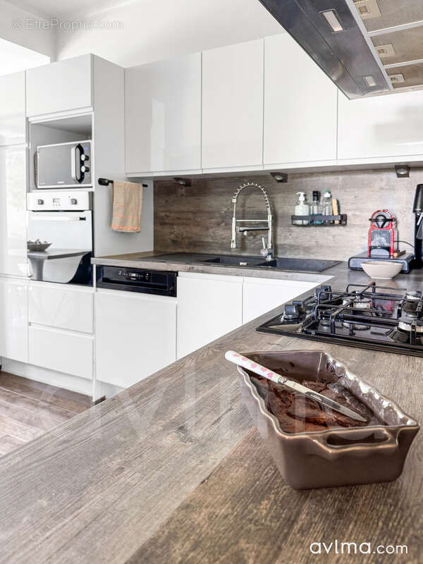 Maison à SAINT-NOM-LA-BRETECHE