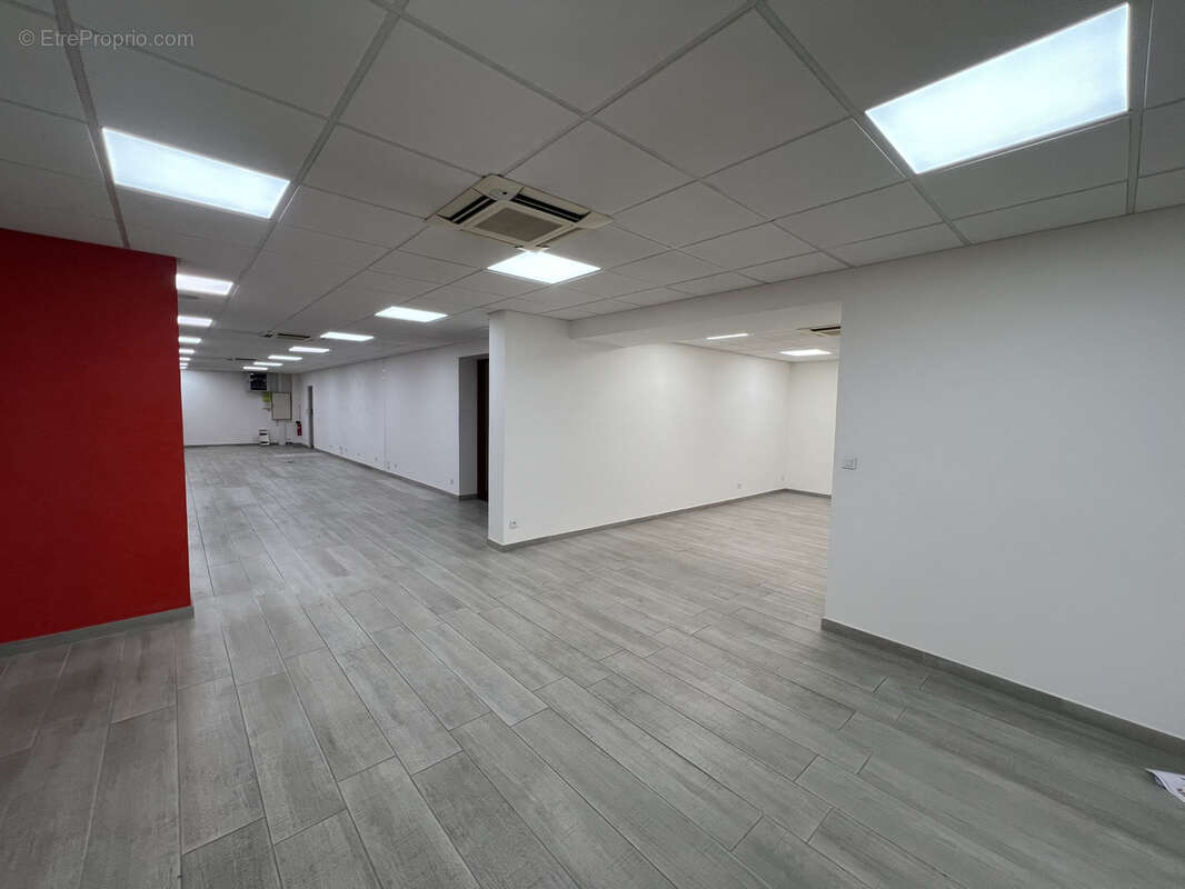 Commerce à SANARY-SUR-MER