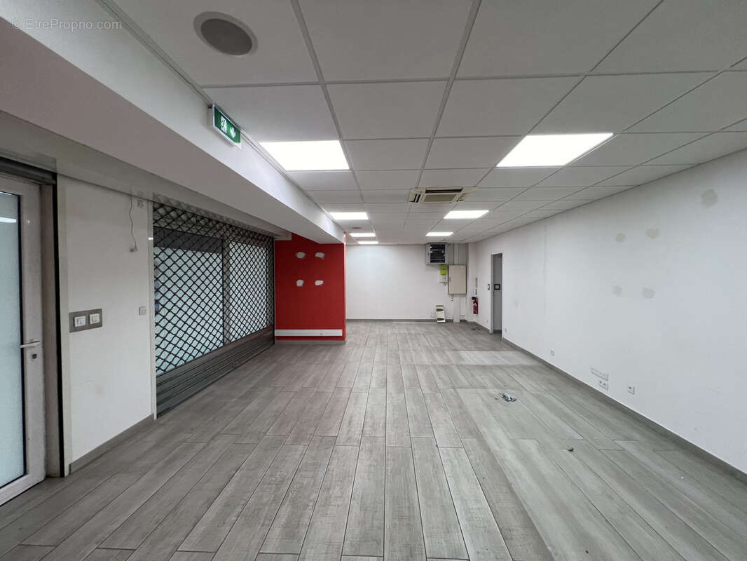 Commerce à SANARY-SUR-MER