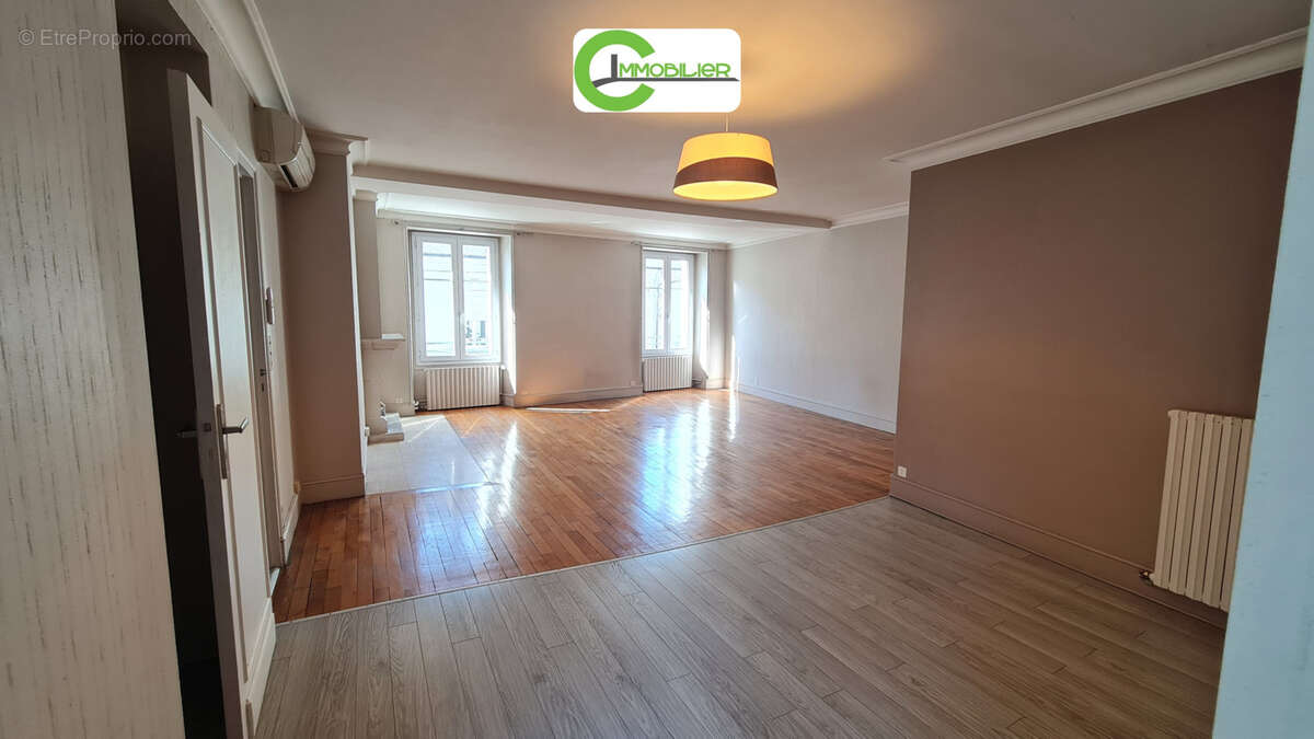 Appartement à LA FERTE-BERNARD