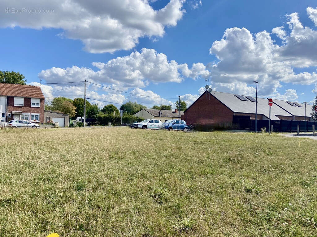 Terrain à LA LONGUEVILLE