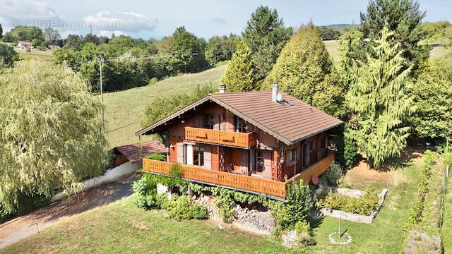 Maison à CRUSEILLES