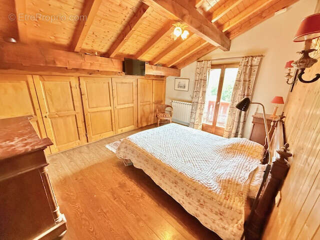 Maison à CRUSEILLES