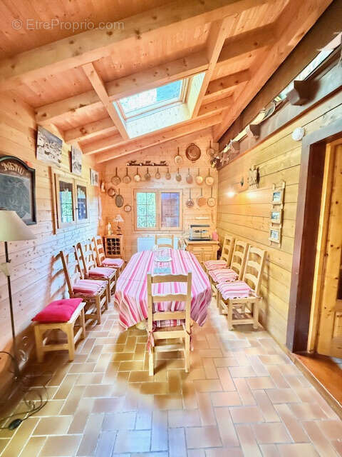 Maison à CRUSEILLES