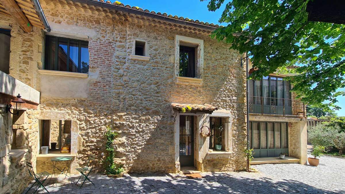 Maison à UZES