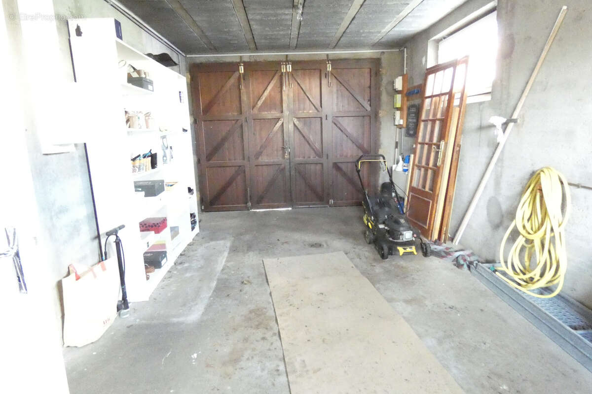 Maison à ARPAJON-SUR-CERE